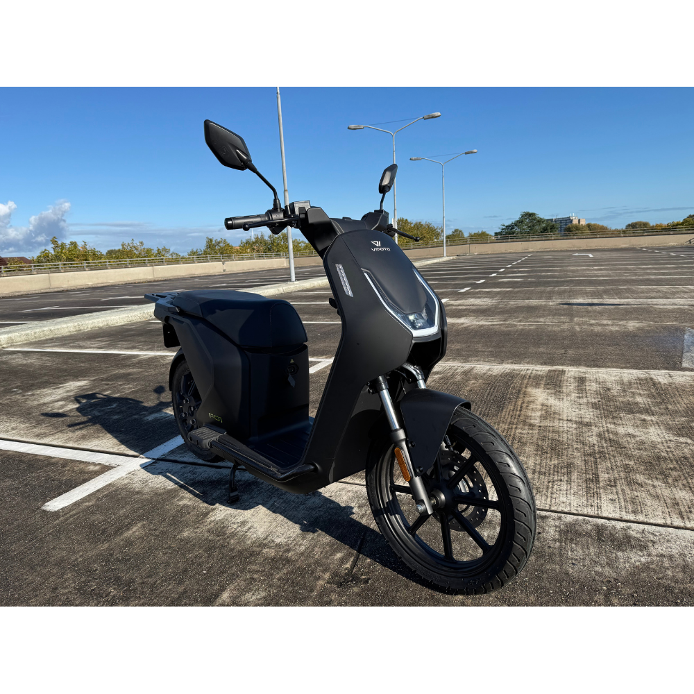 Vmoto F01 Matt Black 45km E-scooter Aanbieding Nieuw